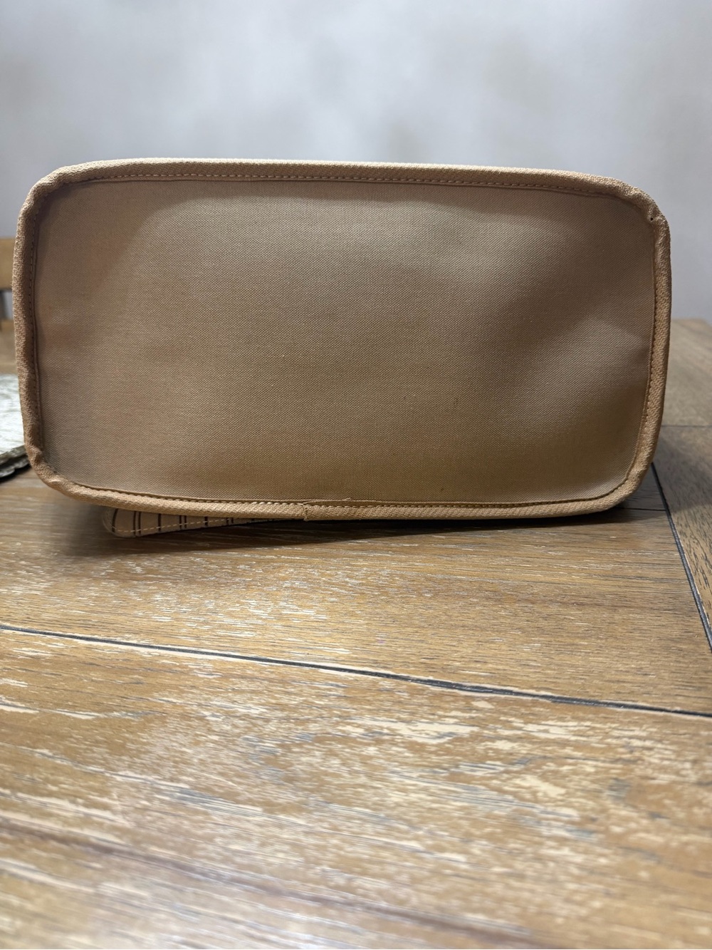 Louis Vuitton Monogram - Picture 6 of 10